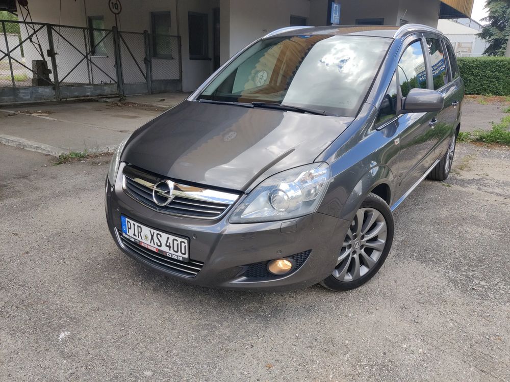 Opel Zafira B 1.8 Easytronic Cosmo 2011