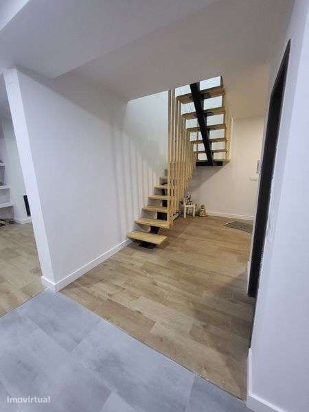 Excelente Quinta c/ 2 moradias - Grande imagem: 4/12