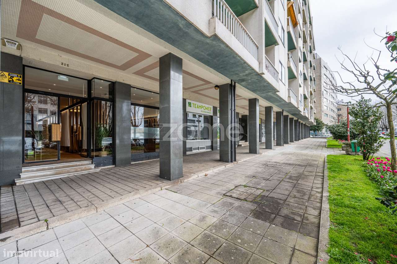 Loja para Trespasse à Constituição-Porto Oportunidade de Investimen... - Grande imagem: 2/29