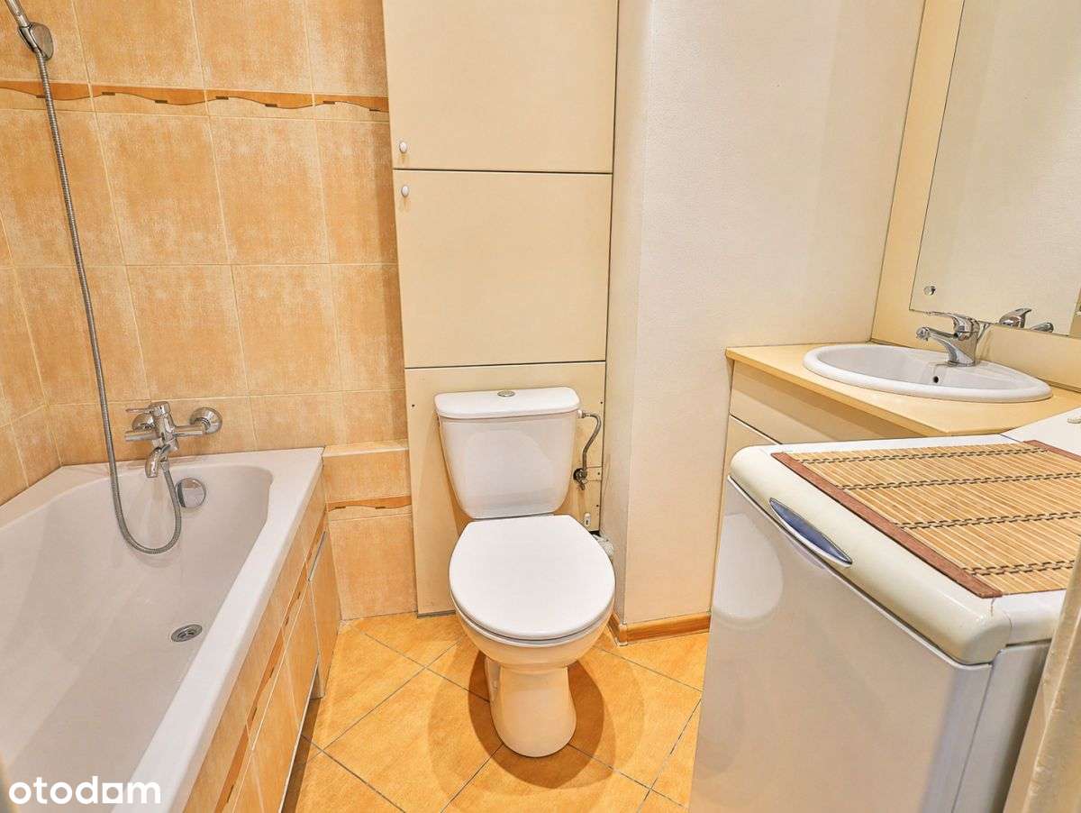 M4 z balkonem - ul. Przyborowskiego – další