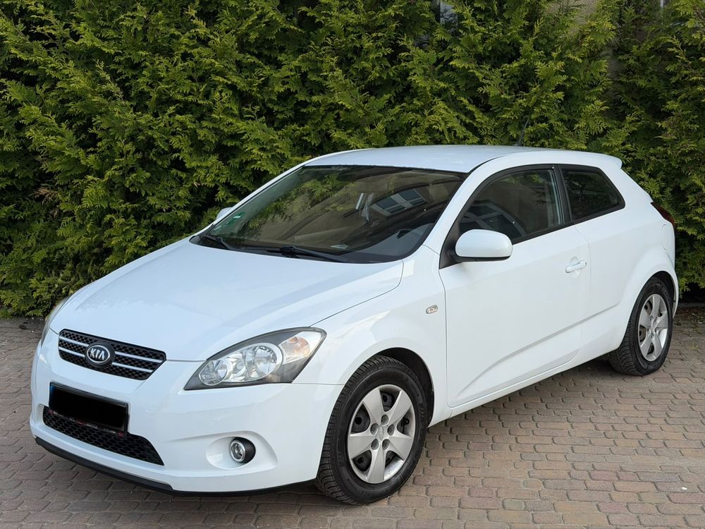 Kia Ceed 1.4 Comfort + 2010