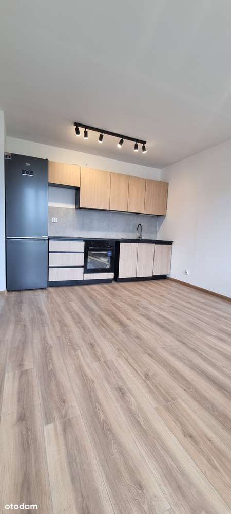 Nowoczesne 2 pokoje 32m2.Generalny remont 2025r. - Pełny obrazek: 2/8