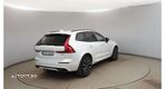 Volvo XC 60 B5 MHEV AWD R-Design - 2