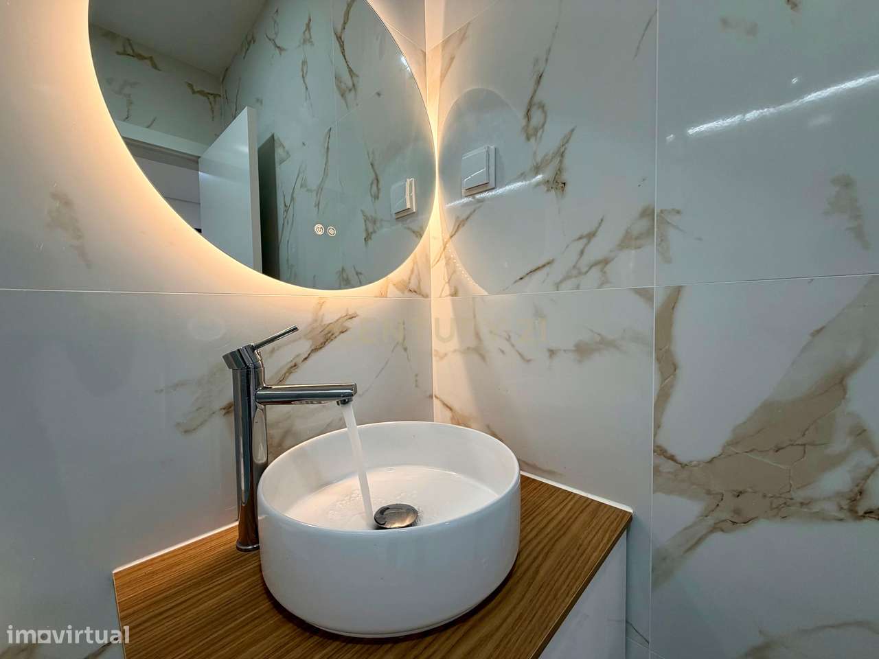 Apartamento T2 no Coração do Laranjeiro-8