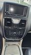 Chrysler Town & Country 3.6 Limited - 9