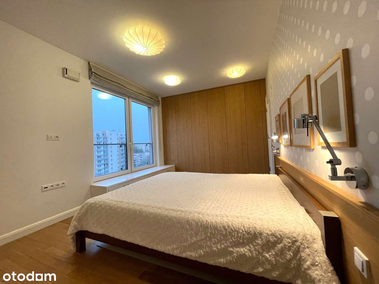 4 pokoje, 2 miejsca parkingowe-11