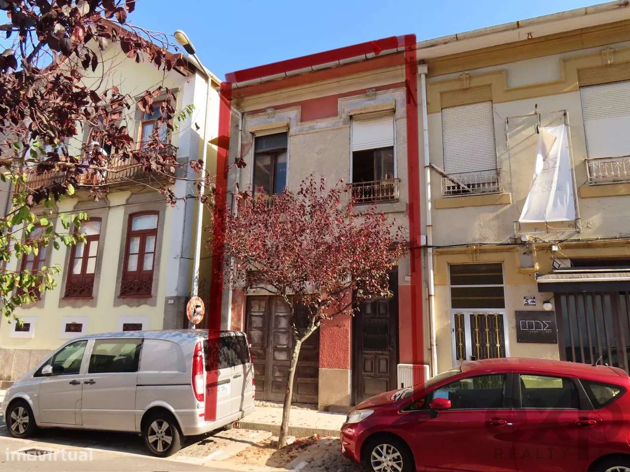 Prédio para Reabilitar - Grande Oportunidade - Grande imagem: 1/13