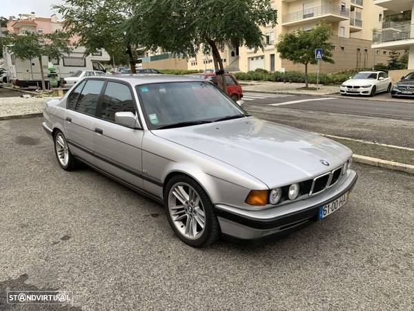 BMW 730 i V8 - 7