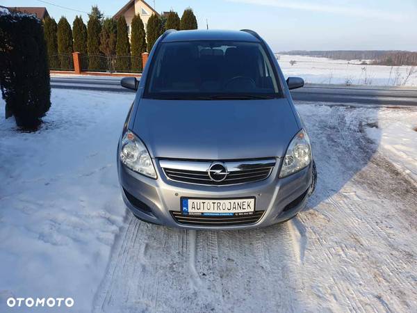 Opel Zafira 1.8 Cosmo - 2