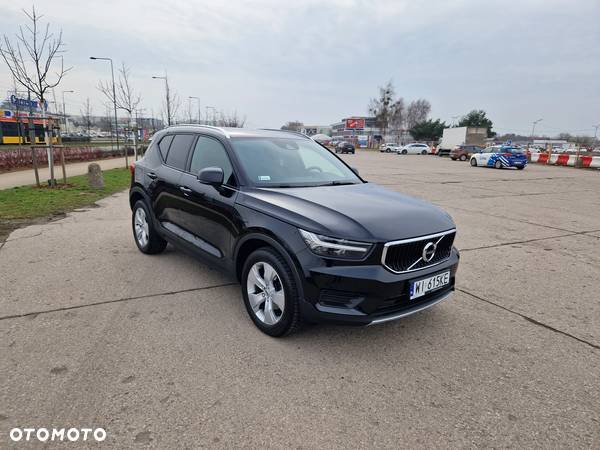 Volvo XC 40 T3 Momentum - 1