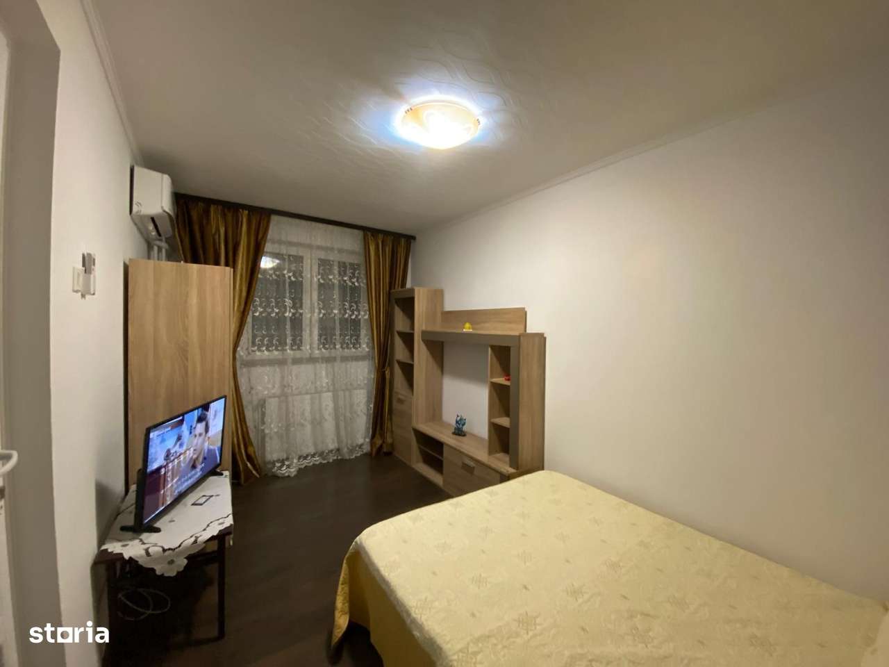 Antiaeriana 3/4, mobilat, utilat, centala, renovat, comision 0-1