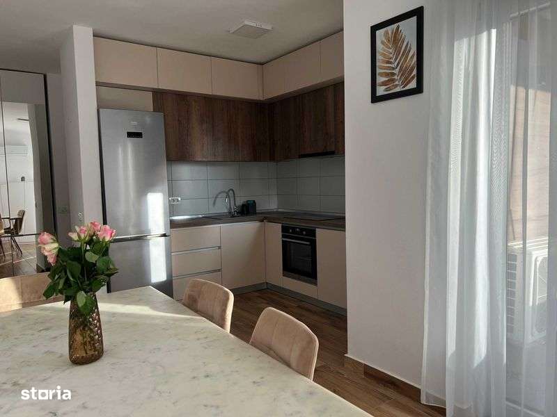 Inchiriez apt.2 camere, cu loc de parcare, balcon si terasa in West R - Imagine principală: 2/8