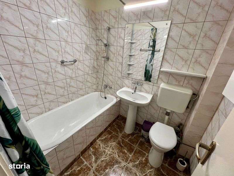 Apartament 72mp renovat, mobila si electrocasnice noi, centrala 2024 - Imagine principală: 4/8