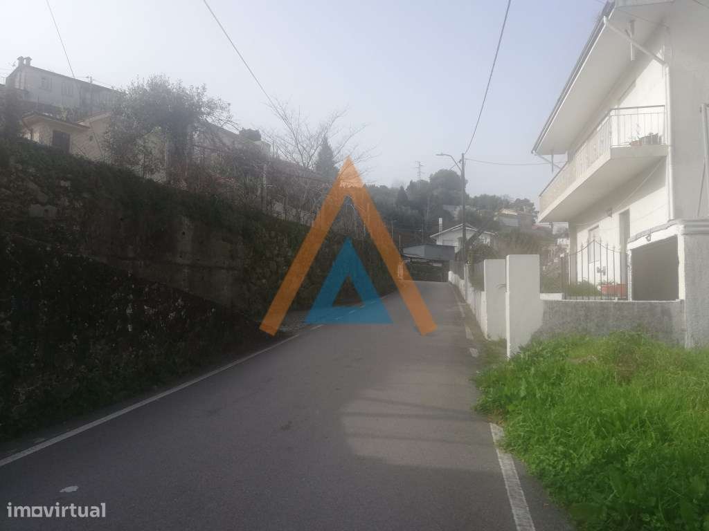 Lote de Terreno Urbano em Fiães - Santa Maria da Feira-8