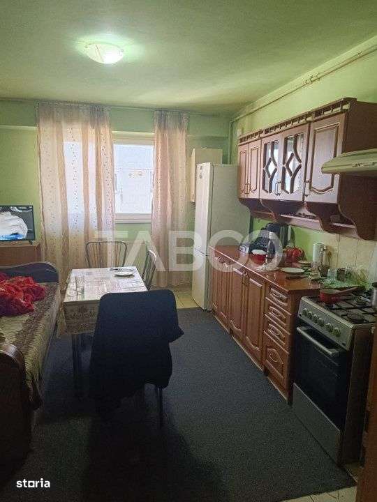Garsoniera cat un apartament! 51 mp utili balcon 6 mp etaj 3 sat Marsa - Imagine principală: 5/10