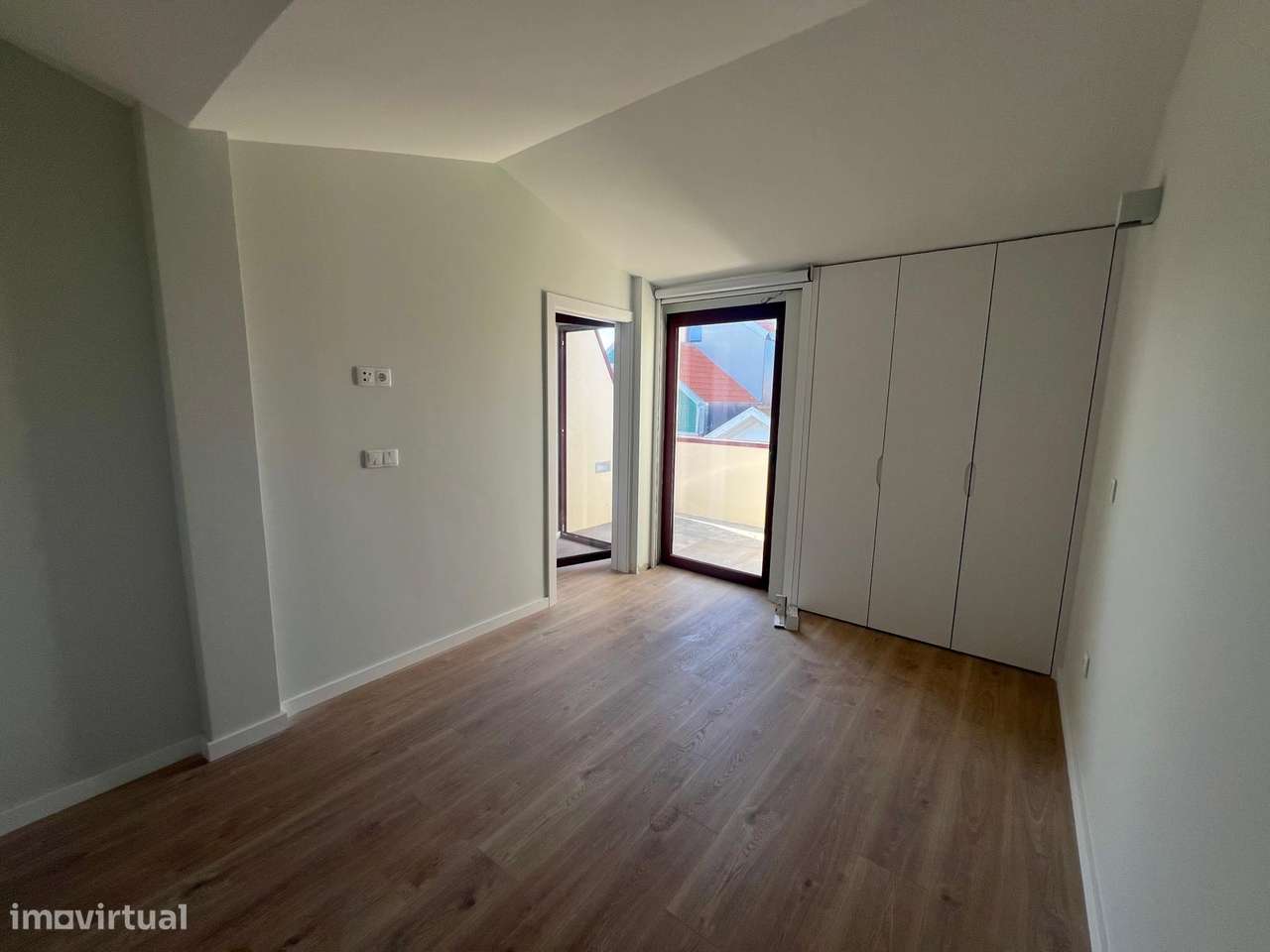 T1 Novo Vista Mar, Último Piso com Solário, Matosinhos Sul, com 48 m²-10