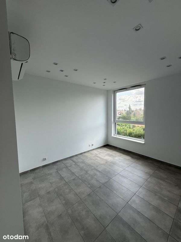 Nowy Budynek Biurowo-Usługowy Smarter + Parking-0