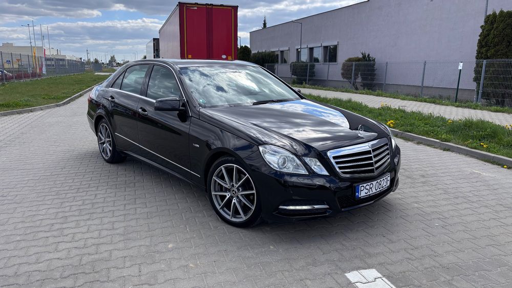 Mercedes-Benz E W212/W207 220 CDI 7G-TRONIC Avantgarde 2011