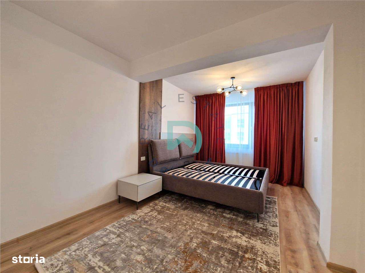 Apartament 3 camere, lux, parcare, Coresi, Brasov - Imagine principală: 5/17