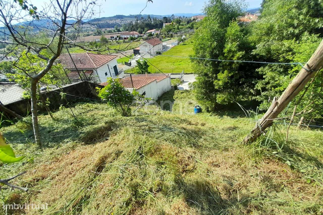Terreno Urbanizável na Rua do Sá, Esporões-3