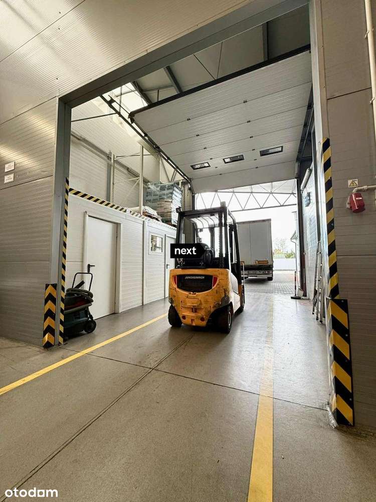 Lokal użytkowy, 1 636 m², Tarnów-4