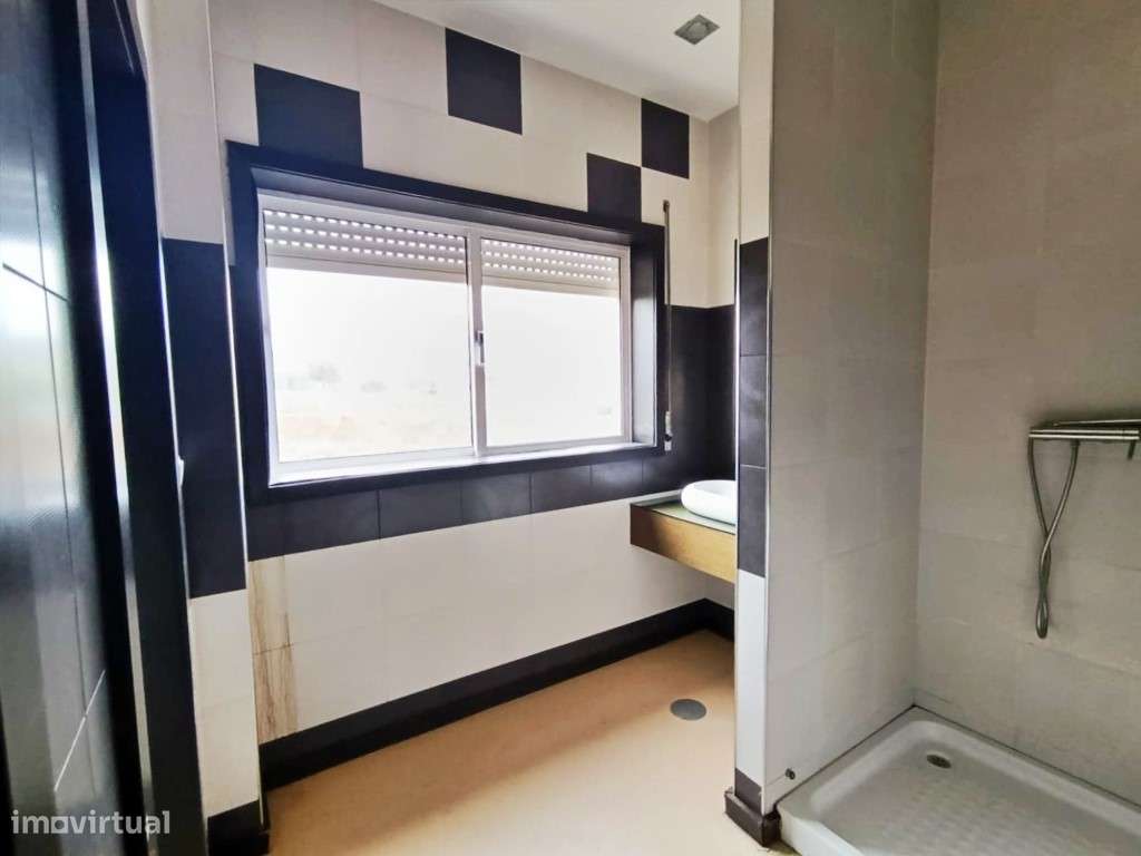 Loja com 145 m² | Excelente Localização junto ao Metro-7