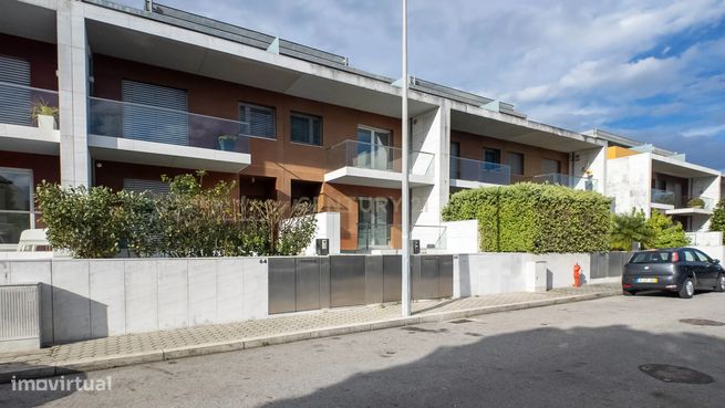 Moradia T3, com 2 suítes e 2 terraços, em condomínio fechado na Praia-15