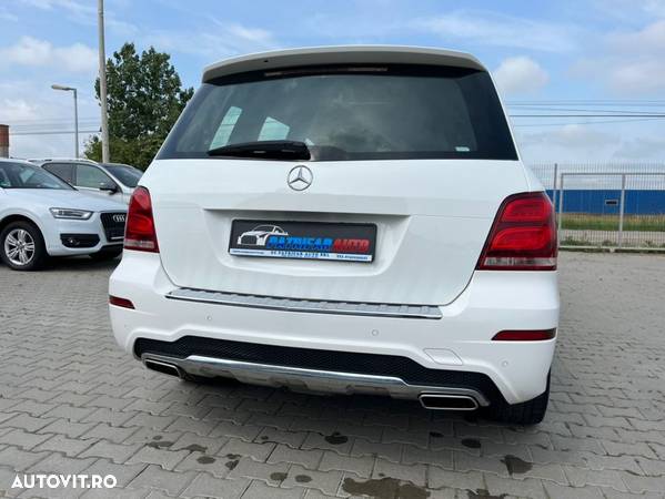 Mercedes-Benz GLK 200 CDI (BlueEFFICIENCY) - 19