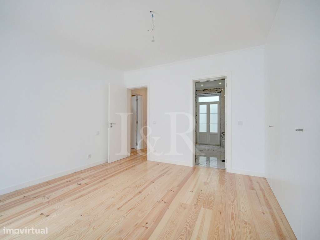 Apartamento T3 totalmente renovado no Chiado, Lisboa-14