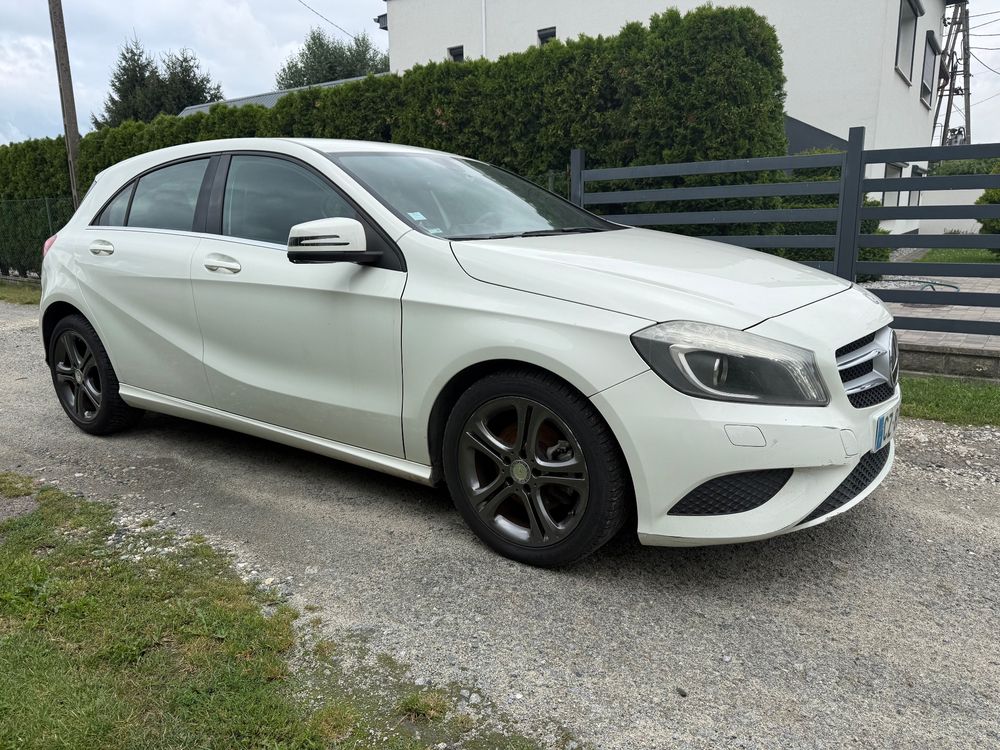 Mercedes-Benz A W176 (2012-) 180 BlueEfficiency Edition 2013