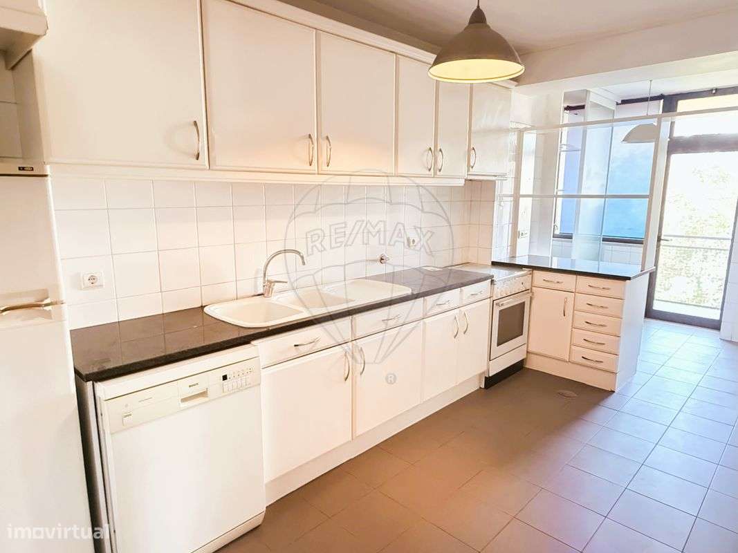 Apartamento T2 para arrendamento - Grande imagem: 2/13