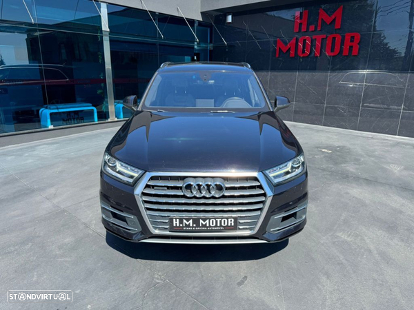 Audi Q7 3.0 TDi quattro S-line Tiptronic 7L - 3