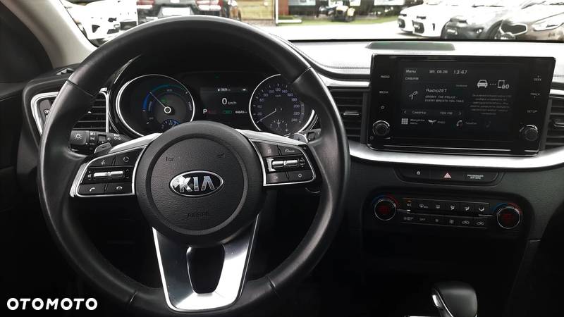 Kia Ceed - 14