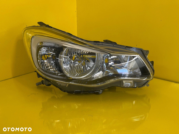 LAMPA PRAWA Subaru Impreza XV 11-17 Xenon Led - 1