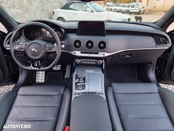 Kia Stinger 2.2 CRDi AWD GT Line - 30