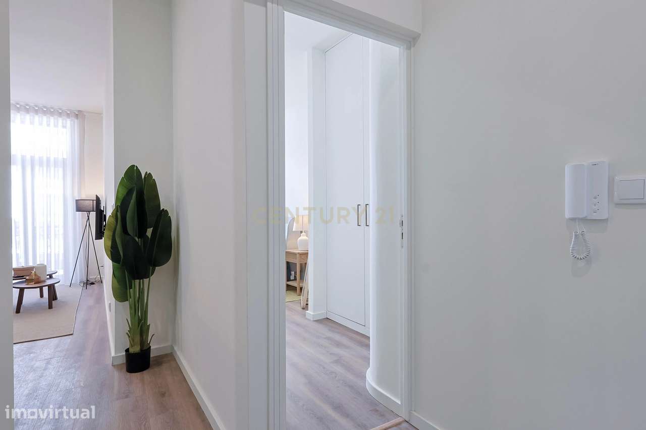 Prédio Reabilitado à Venda em Gaia-20