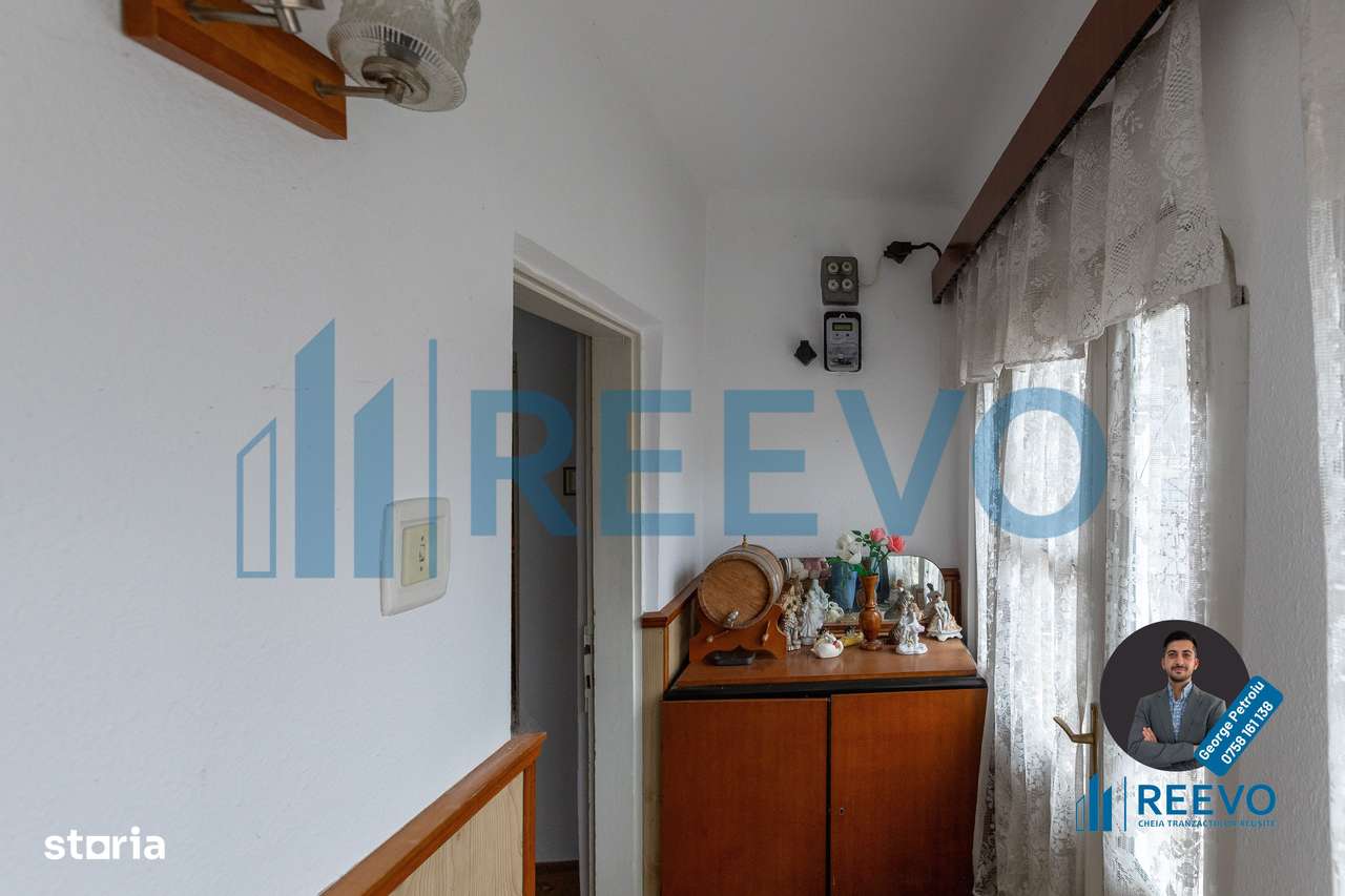 Casă de vânzare Buhuși, Str. Orbic - Imagine principală: 5/20