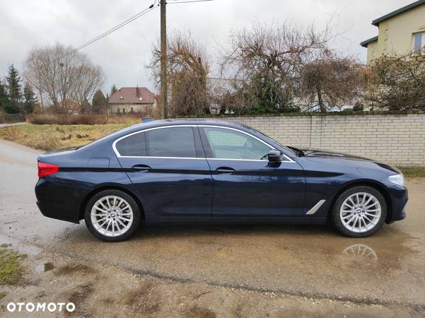 BMW Seria 5 520d xDrive Luxury Line - 3