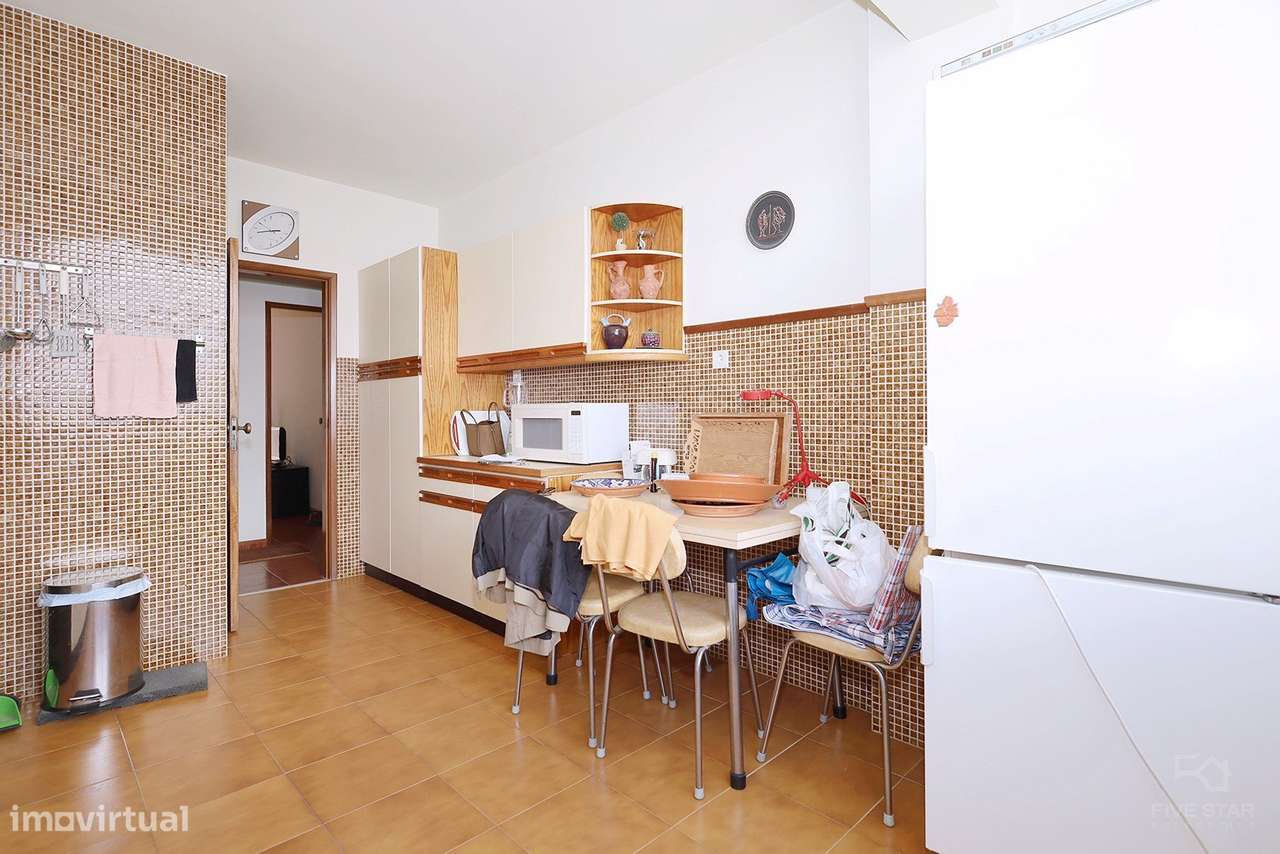 T2 - Apartamento com Varanda - Alapraia – Estoril-13