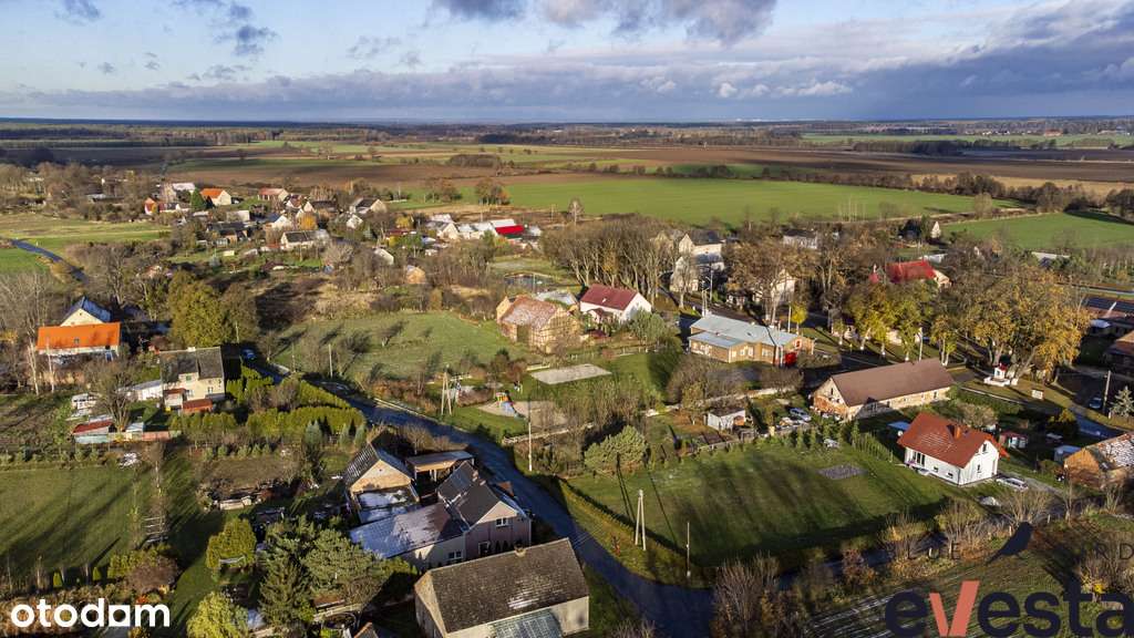 dom 180m2 do remontu dzialka 17arów blisko Wrocław-19