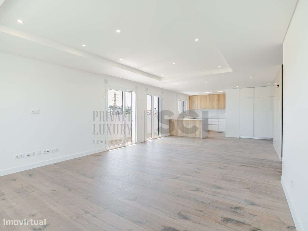 Apartamento T3 com Parqueamento | Arrecadação | Feijó - Grande imagem: 2/31