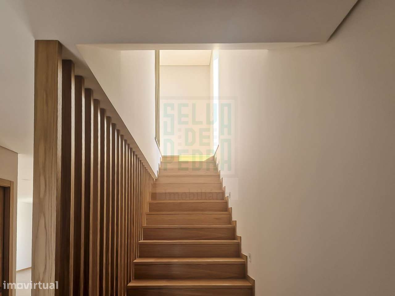 Moradia de 3 frentes V4 Famalicão-24