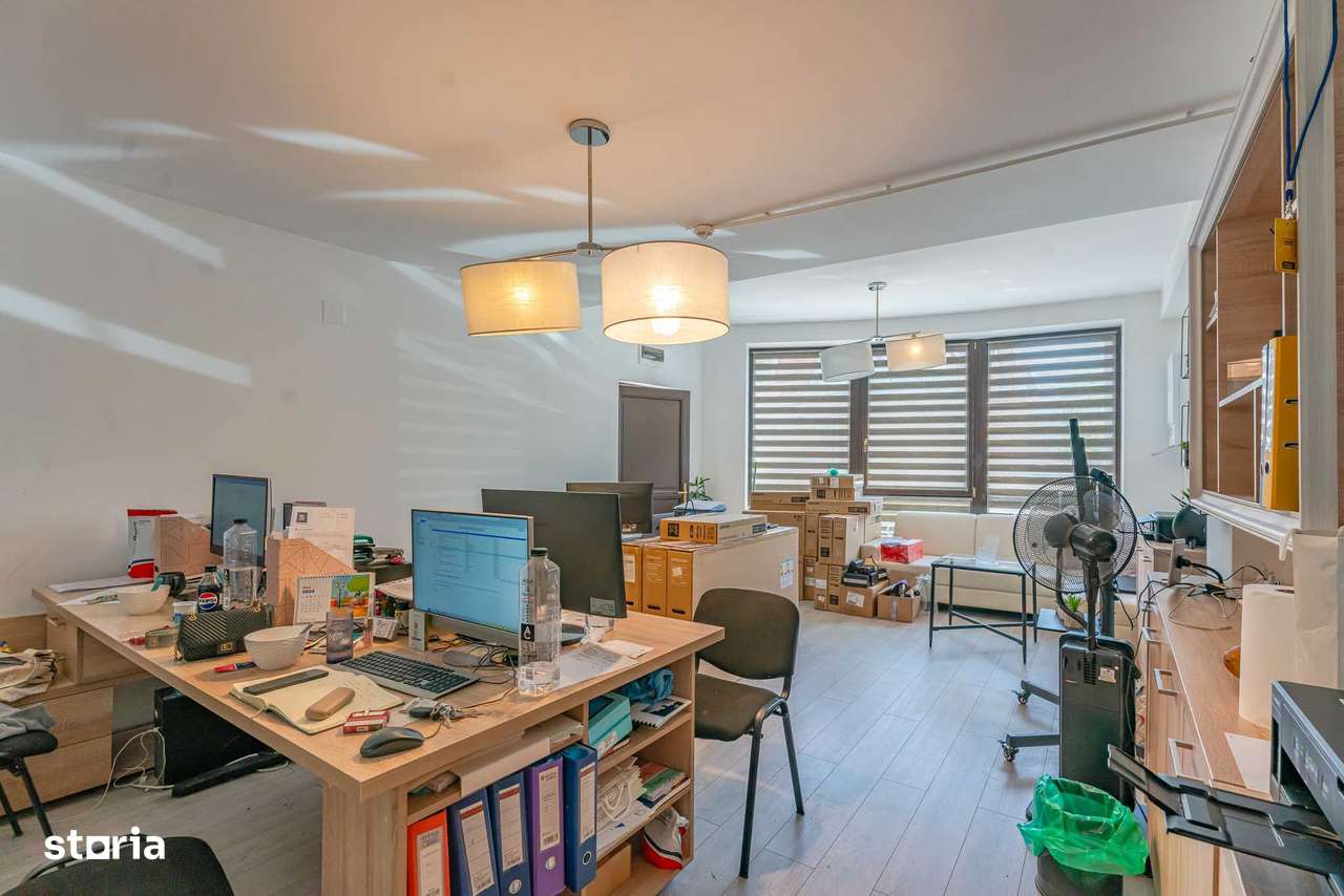 Spatiu birou cu acces din strada - Imagine principală: 1/3