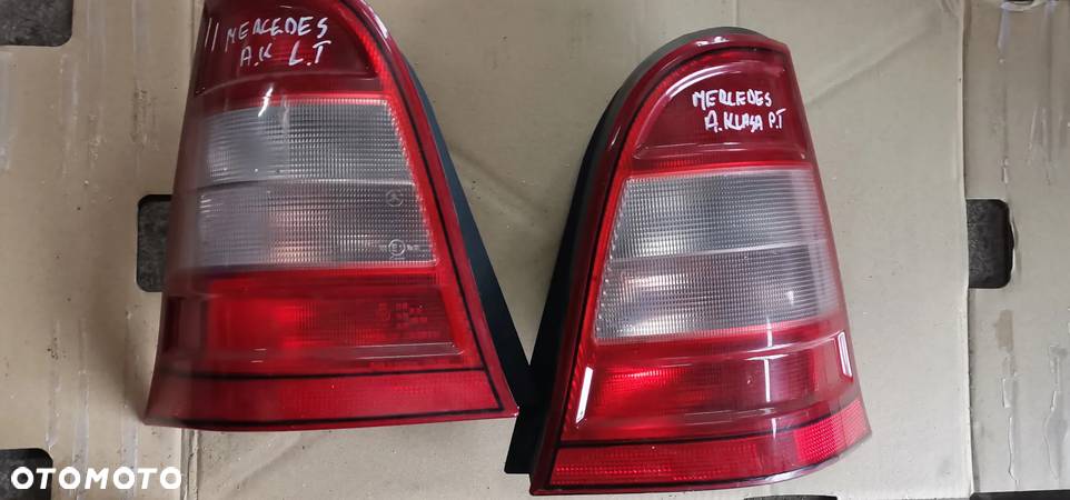 Lampa Tyl Prawa Lewa Mercedes A - 1