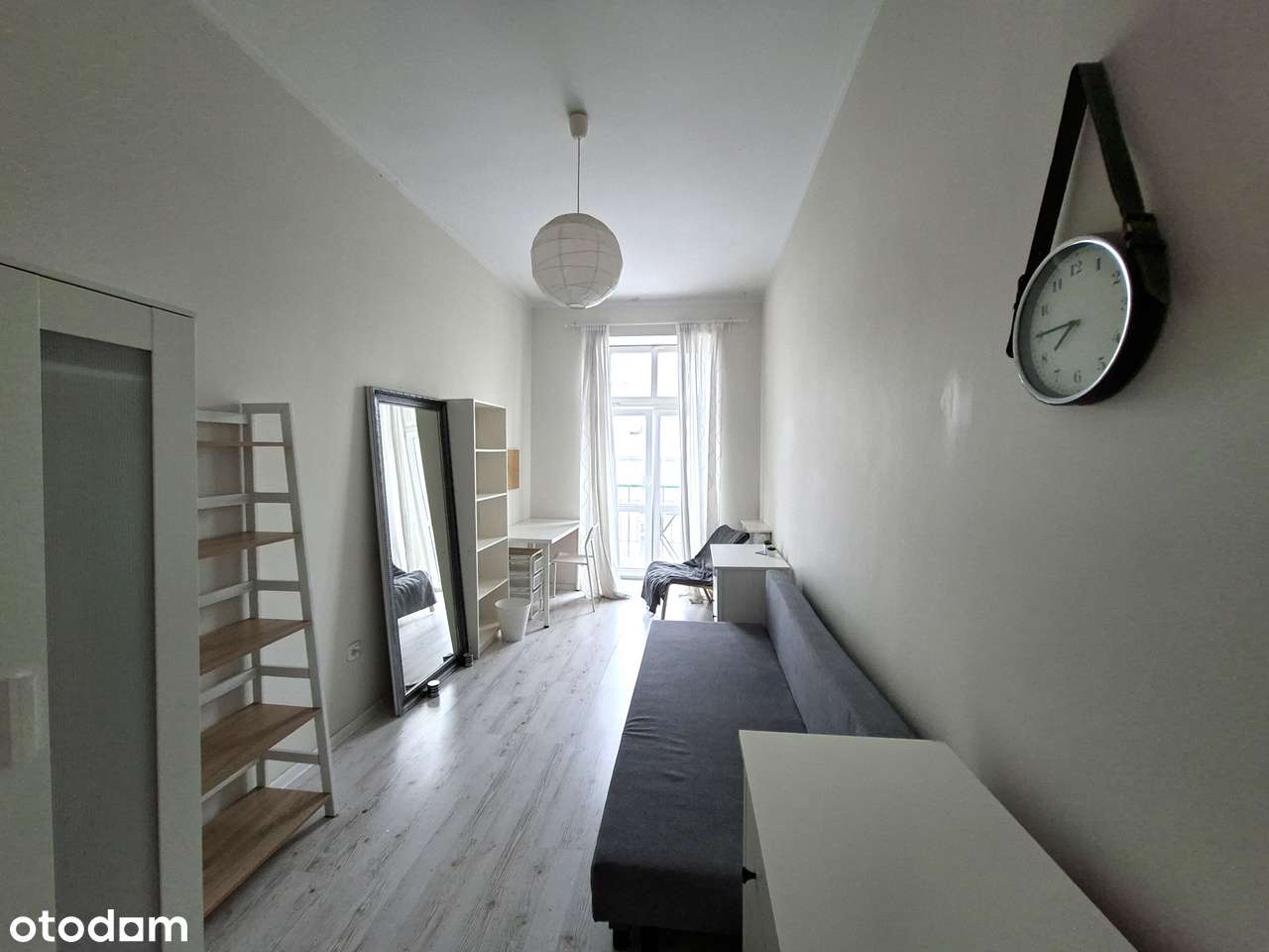 Polesie/Centrum. Duże mieszkanie w oficynie kamienicy 6 pokoi-1