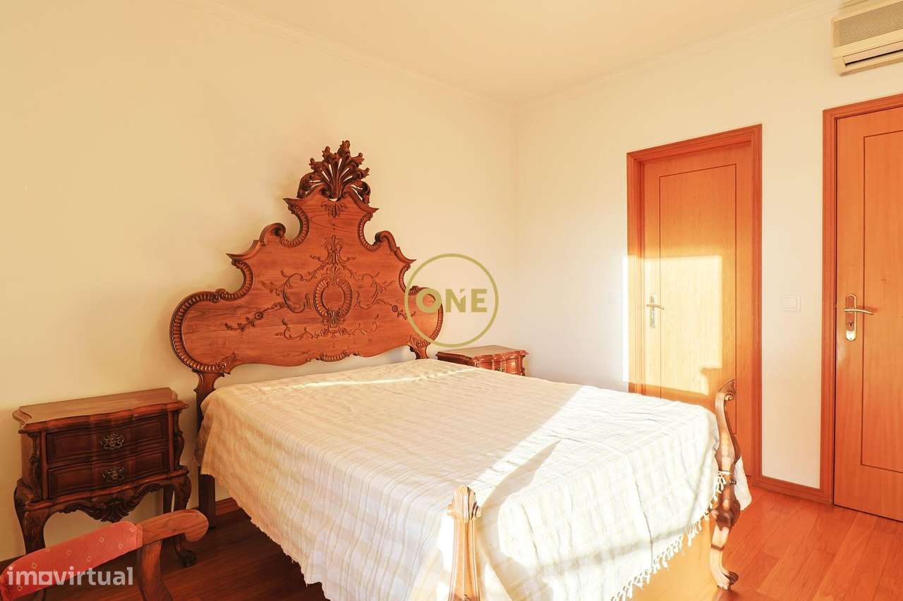 Excelente Apartamento T3 + 1 Escritório no Centro da Trofa!-22