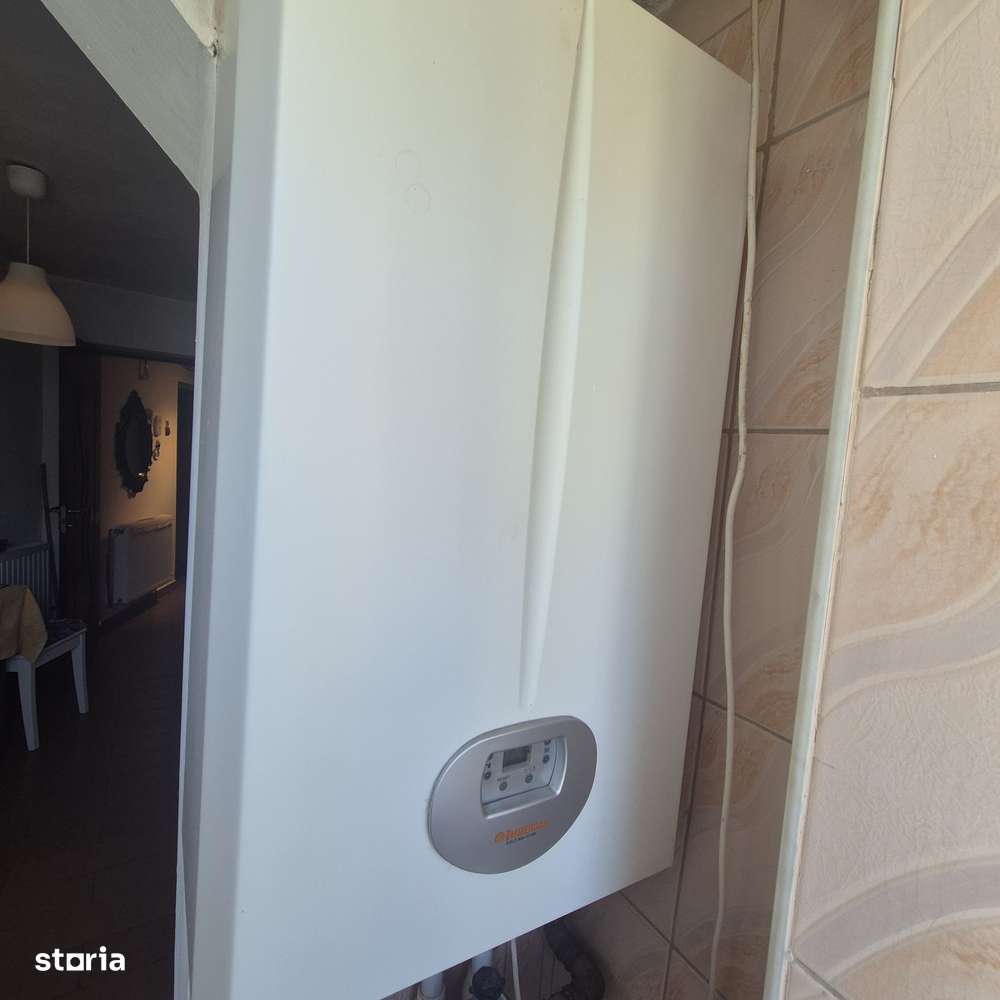 Vand apartament 2 camare  situat central - Imagine principală: 3/6