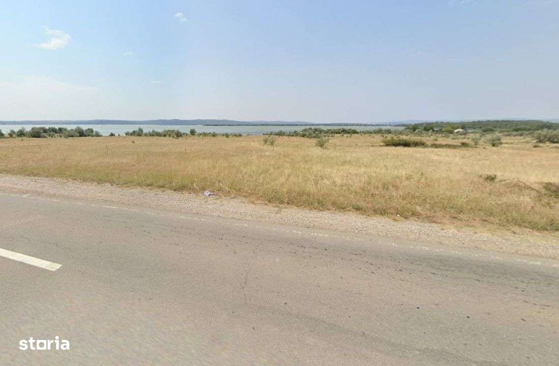 Teren pe Malul Dunarii, excelent pentru PENSIUNE - Imagine principală: 2/5