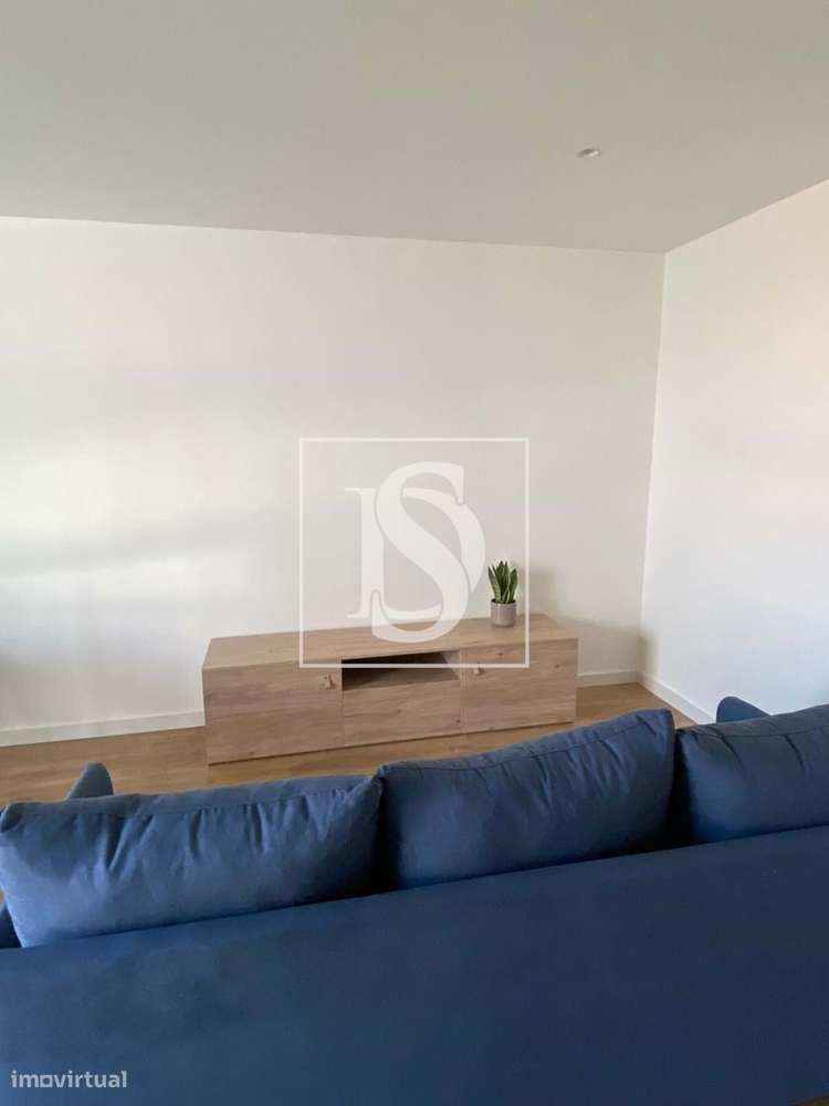 T1 no Porto, muito próximo ao hospital S. João e ao polo universitário - Grande imagem: 5/20