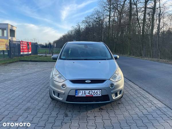 Ford S-Max - 8